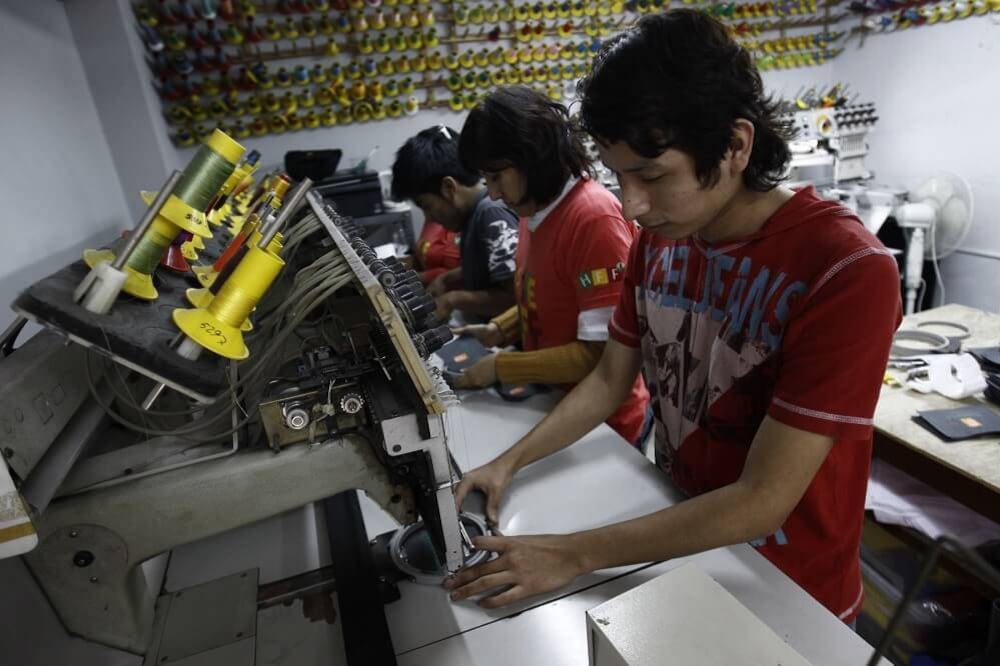 Las micro, pequeñas y medianas empresas tienen el reto de apelar a la tecnología para mejorar sus procesos y reducir sus costos.