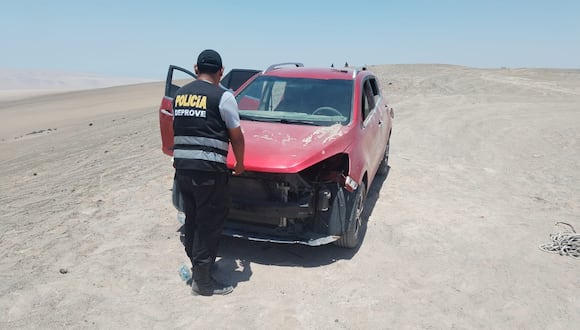 El vehículo fue hallado desmantelado en el sector de cerro Colorado. (Foto: Difusión)