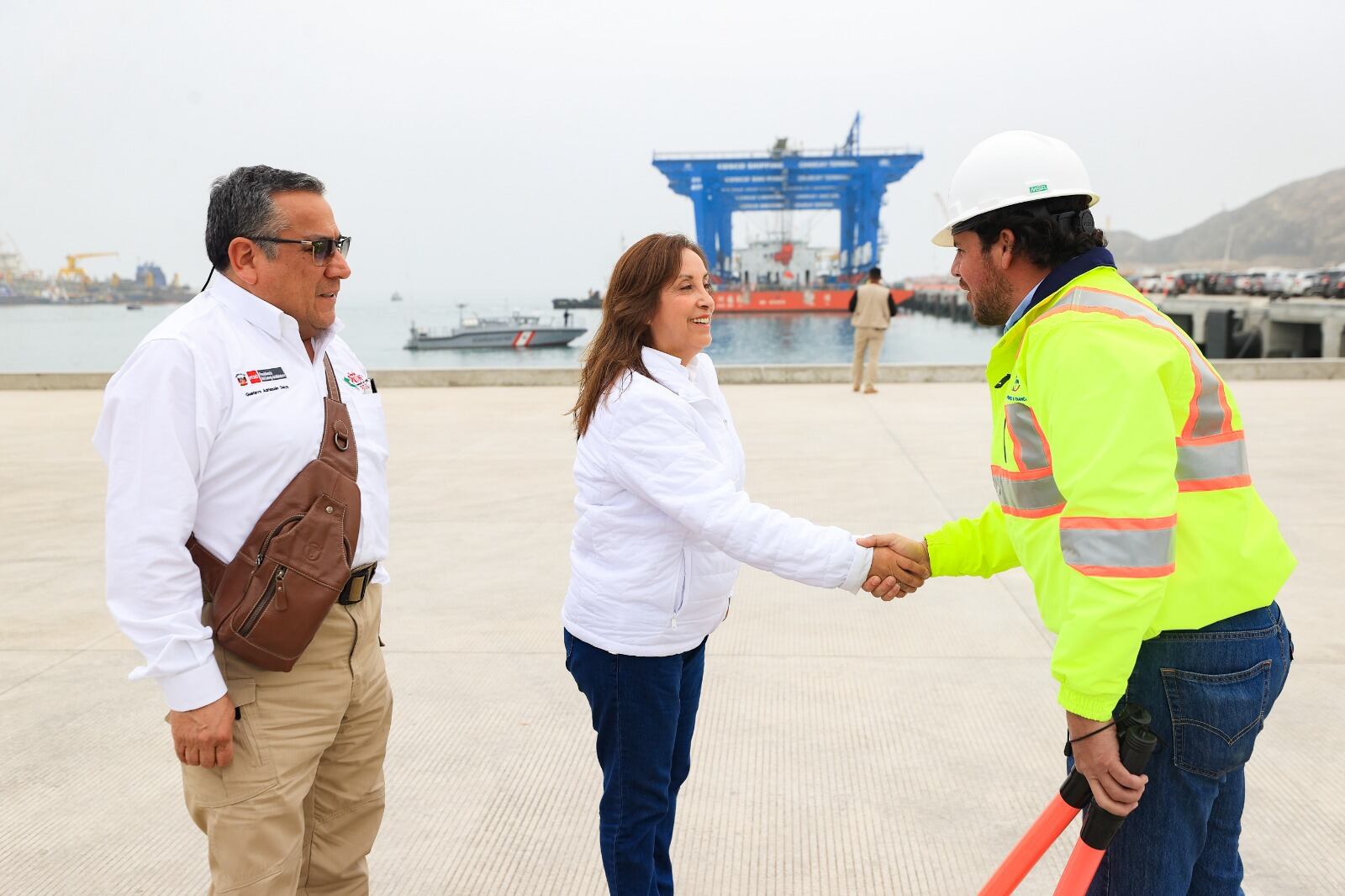 “A pesar de que diariamente estamos en la narrativa perversa de quienes se oponen al progreso del pueblo, tergiversando declaraciones y creando cuentos”, expresó Dina Boluarte. FOTO: PRESIDENCIA