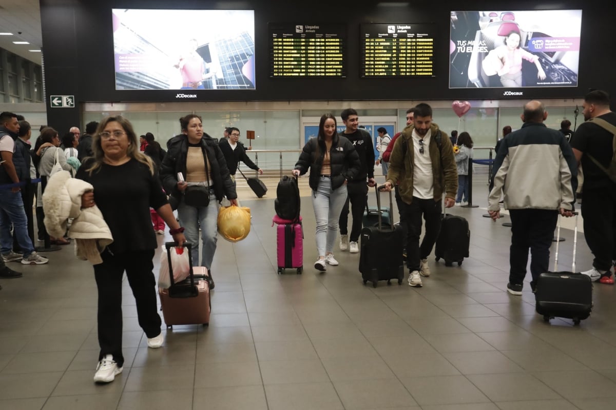 Nueva ley amplía las exoneraciones para el ingreso de menaje, vehículos y equipos destinados a actividades laborales y empresariales. (Foto: Jesús Saucedo/@photo.gec)