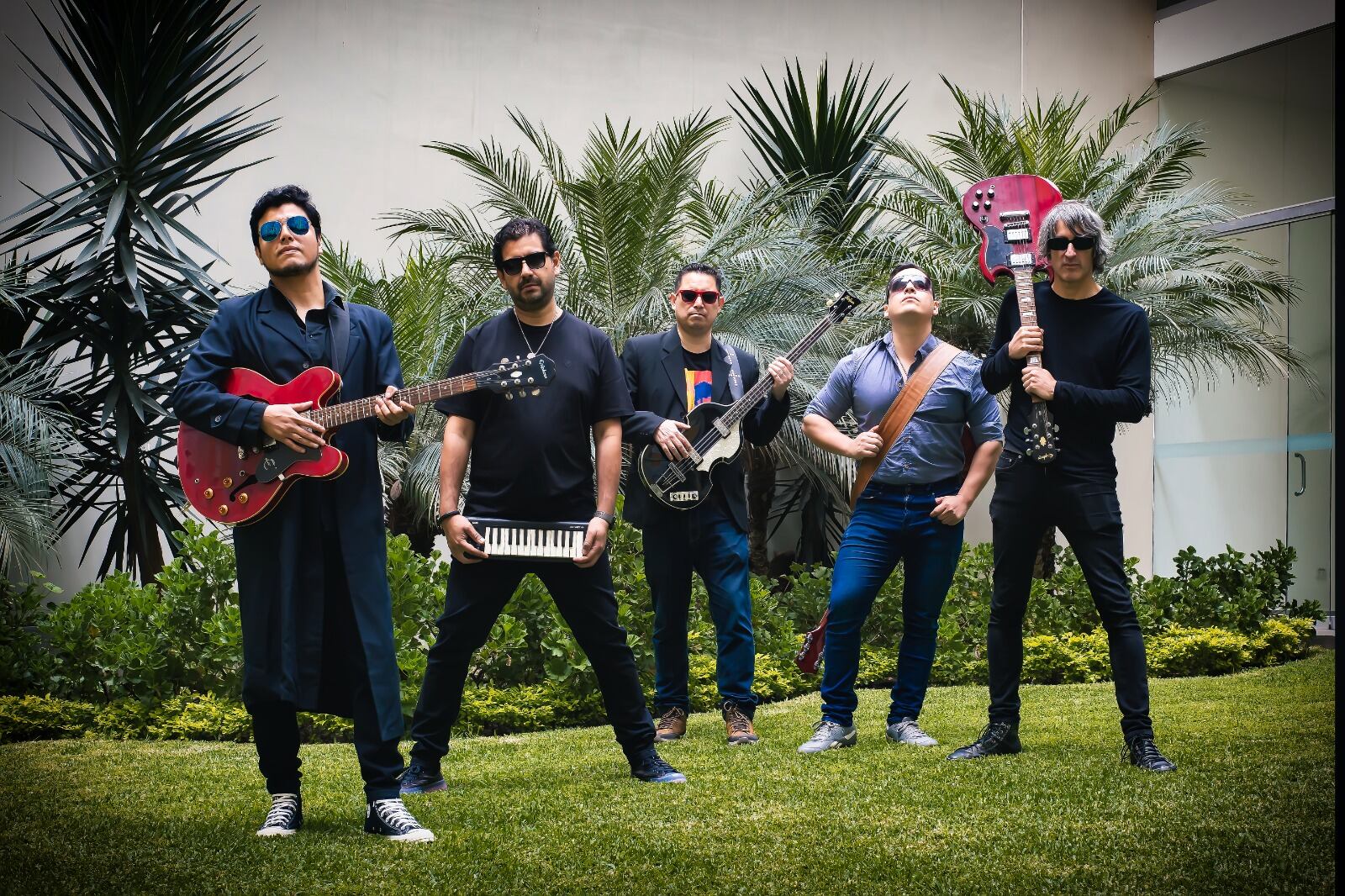 BeatBang, banda peruana Tributo a The Beatles presentará un show donde rinde homenaje al segundo disco del cuarteto británico que salió al mercado solo ocho meses después de su debut musical.