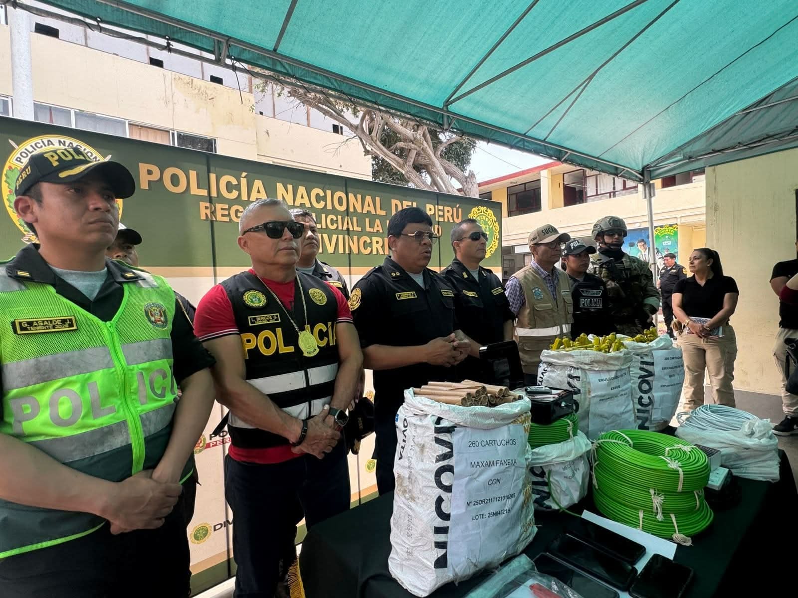 Aparatos explosivos tenían como destino Trujillo y estaban almacenados en una casa en Quiruvilca. La Policía impidió que los transporten por carretera a la costa.