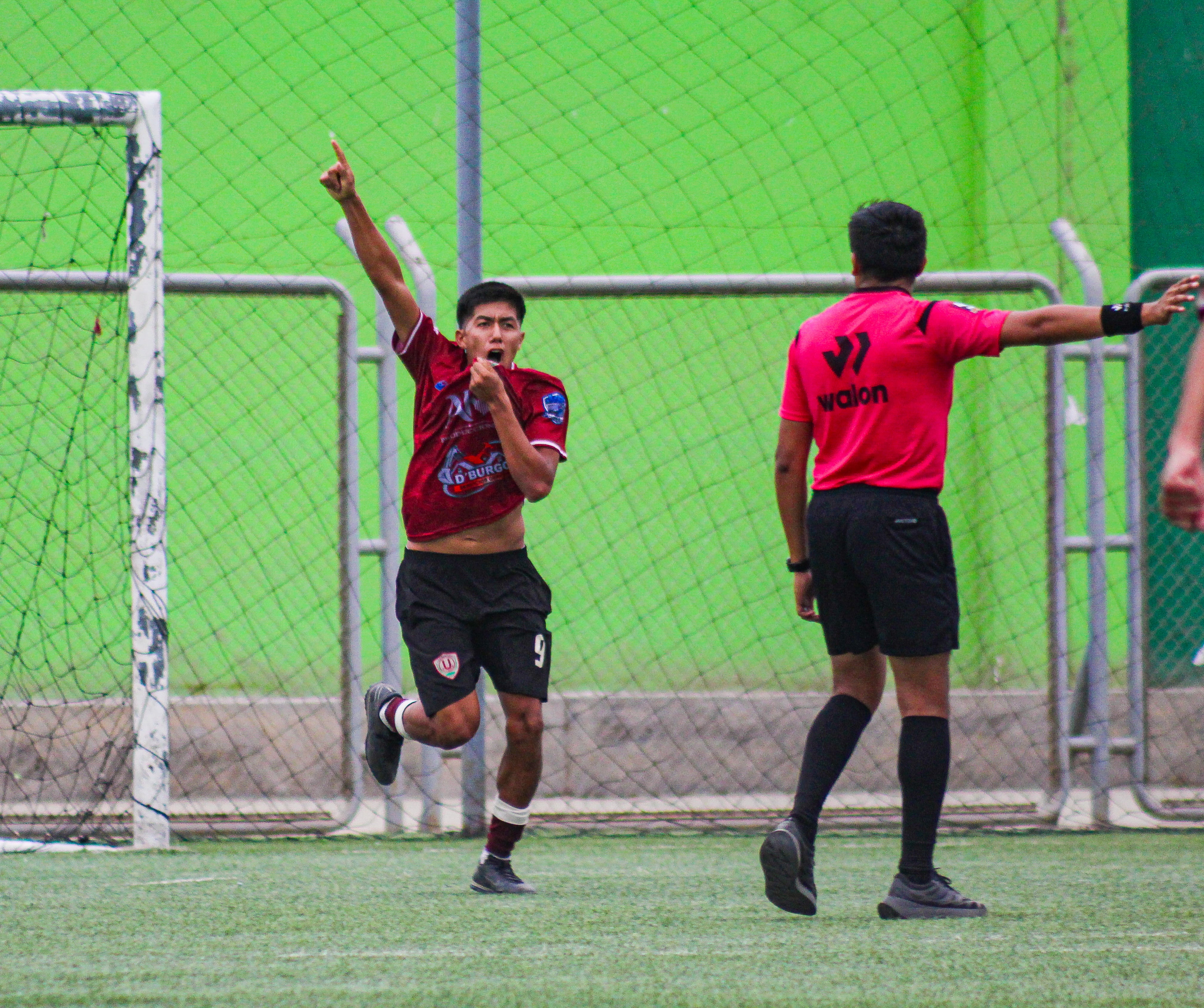 Trujillo: Universitario El Porvenir goleó 3 a 0 a Los Calichines y comanda el Grupo C