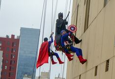 Día del Niño: Superhéroes sorprendieron a pacientes tras bajar por paredes del INSN San Borja
