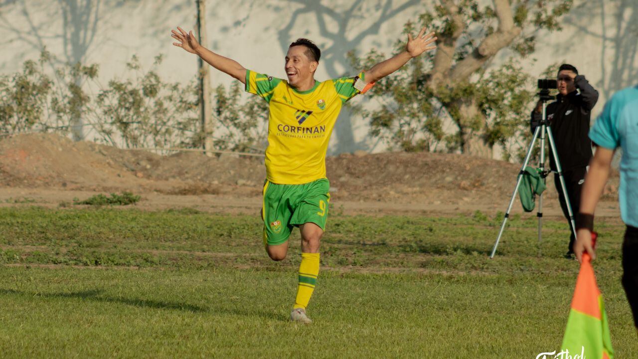 La escuadra “Auriverde” quedó a 90 minutos de clasificar a la etapa departamental del fútbol macho, en la región La Libertad. (Foto: Cortesia Christian Huingo)