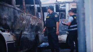 Callao: Más de 10 buses de transporte fueron quemados dentro de una cochera