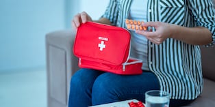 Atragantamientos, golpes, quemaduras, cortes e intoxicaciones requieren respuestas diferentes. Actuar correctamente y evitar remedios caseros puede impedir que una lesión se agrave. (Foto: Shutterstock)
