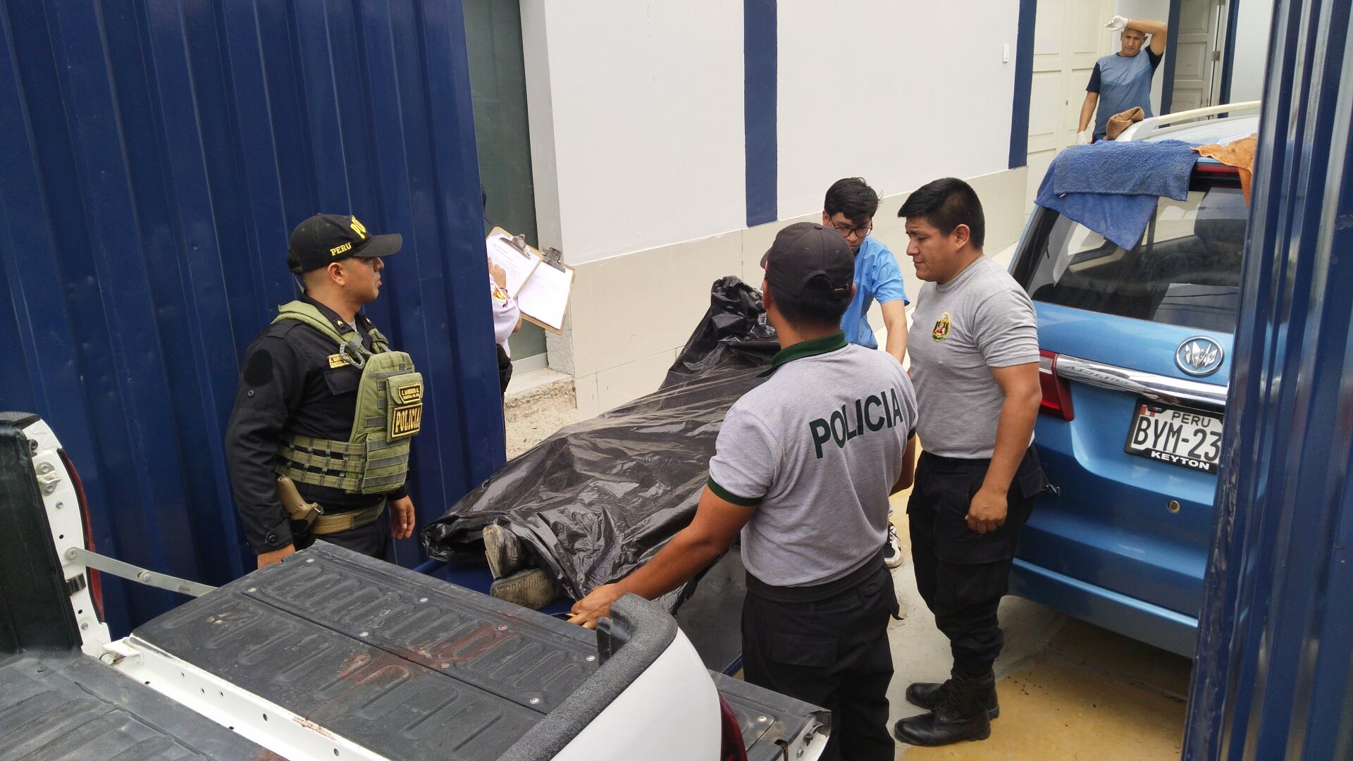 Cadáver fue trasladado a la morgue para la necropsia. Sus restos fueron retiraron ya en horas de la noche y lo condujeron al distrito de Pomalca, para darle cristiana sepultura. No deja hijos.