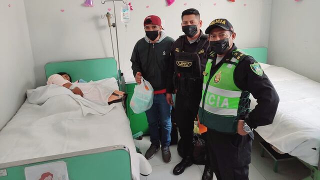 Policías de Arequipa ayudan a mujer a dar a luz en su casa en Cerro Colorado
