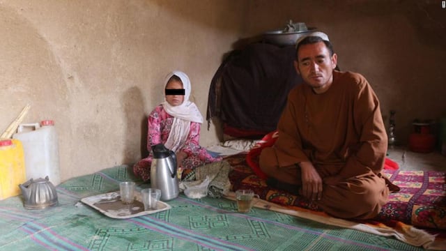 “Me vendieron a un anciano”: Niña afgana fue vendida por US$ 2,200 porque su familia no tenía qué comer