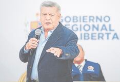 Nueva denuncia contra César Acuña por gasto en publicidad