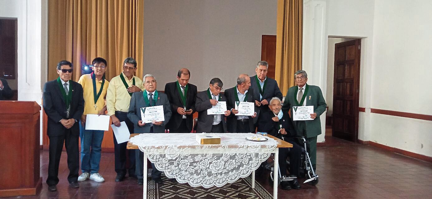 Integrantes de la hermandad Señor del Santo Sepulcro de Miraflores. Foto: Difusión