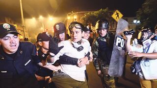 Ley Laboral Juvenil: Así fue el enfrentamiento entre manifestantes y policías (VIDEO)