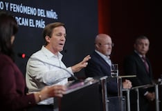 Pullas entre Carlos Bruce y Francis Allison en foro municipal