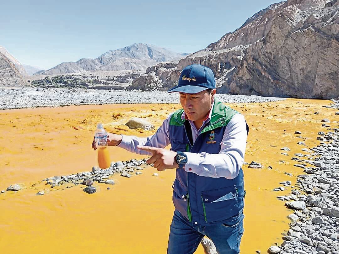 Pobladores aún consumen agua contaminada del río Tambo, en Islay. Foto: GEC.