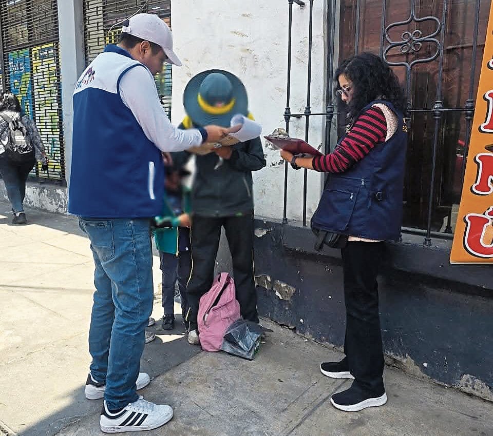 Menores de edad, peruanos y extranjeros trabajaban en las calles (Foto: MPA)