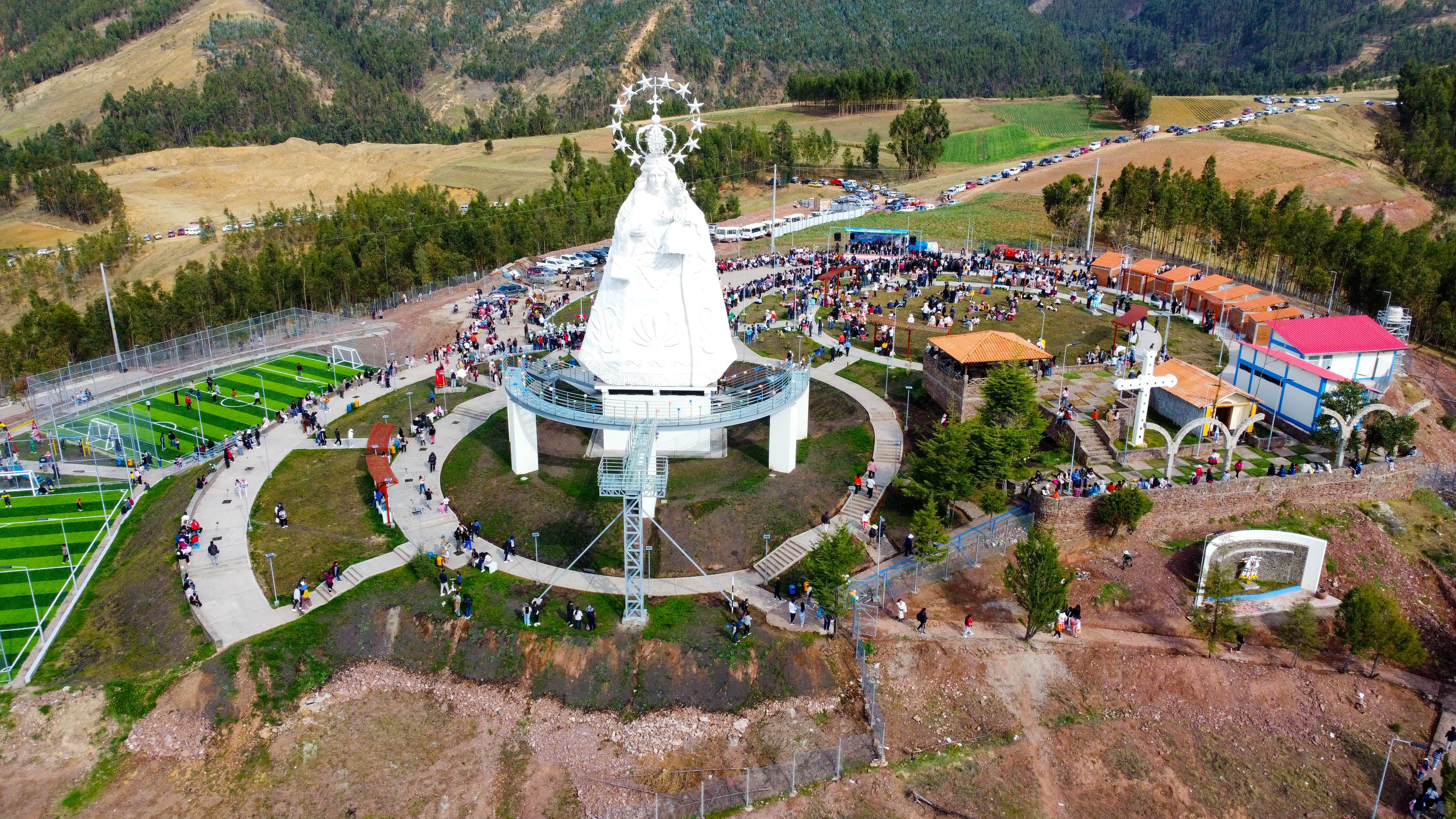Imponente vista panorámica del distrito de Sapallanga.