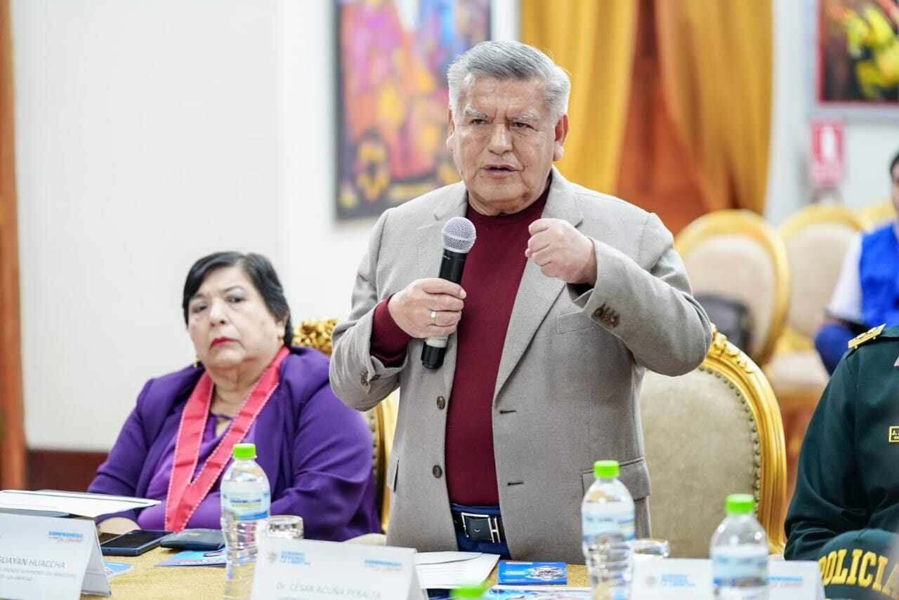 Asimismo, comunicó que el proyecto del laboratorio de criminalística pasará el próximo martes por la revisión de la Contraloría, esperando obtener su conformidad en noviembre para la inmediata firma de contrato con la empresa financista qué lo hará por Obras por Impuesto.