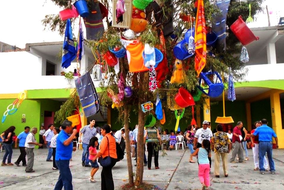 Se arma la fiesta de los yunces en el Bajo Piura, con destacadas orquesta.