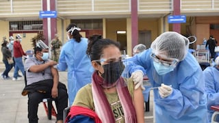 Se vacunó a más de 3 mil maestros rurales residentes en Trujillo
