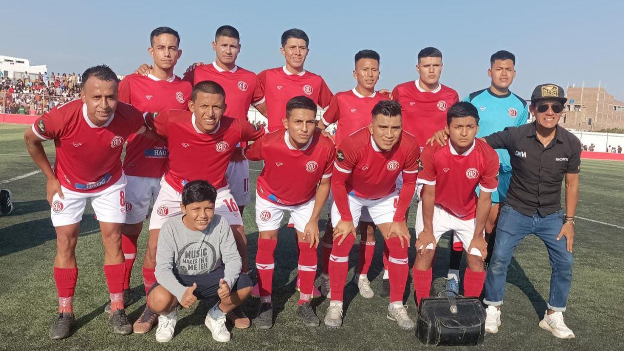 “Los Diablos Rojos” de Chiclín se impusieron por 4 a 2 a Deportivo Diamante, en el Estadio Víctor Raúl Haya de la Torre de La Esperanza. (Foto: Nicolasa Rodríguez)