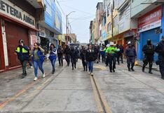 Personal de la comuna de Trujillo libera veredas en cuadras 2 y 3 de Albarracín, en ‘Tacorita’