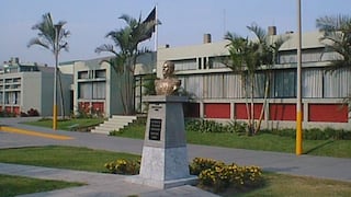 Marina de Guerra separa a directora, docente y entrenador de fútbol del Liceo Naval Almirante Guise