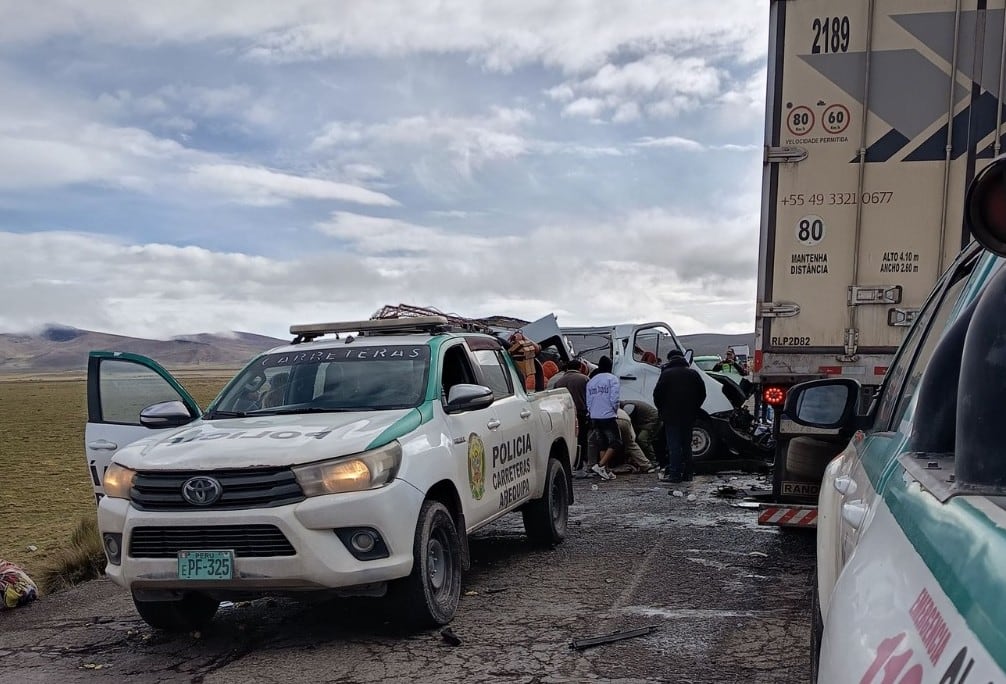Accidente de tránsito dejó nueve personas fallecidas. Foto: PNP