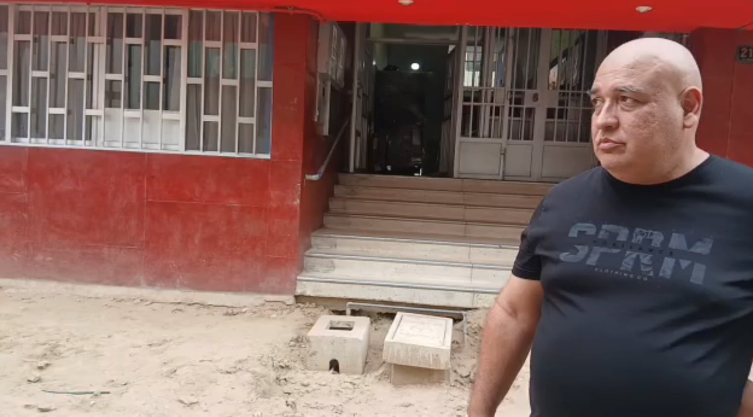 Daños en locales del centro de la ciudad.