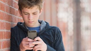 Padre creó app que bloquea el celular de su hijo hasta que le conteste las llamadas