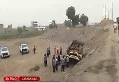 Carabayllo: vehículo invade carril y bus se despista y cae a barranco (VIDEO)