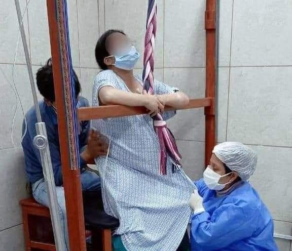 Promueven parto vertical en la sierra de Piura