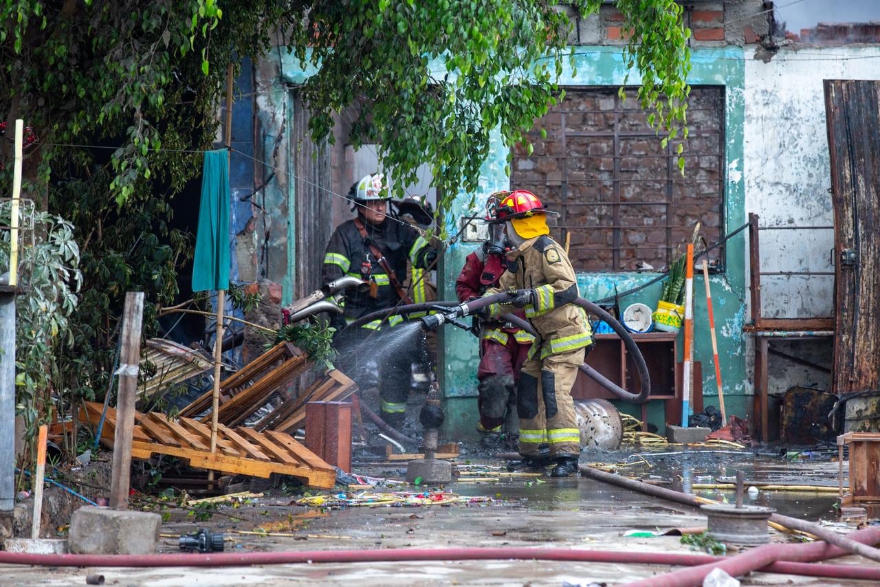 Emergencia de código 3 se mantiene bajo control en cruce de Huarochirí y Carretera Central. (Foto: Fernando Sangama / @photo.gec)