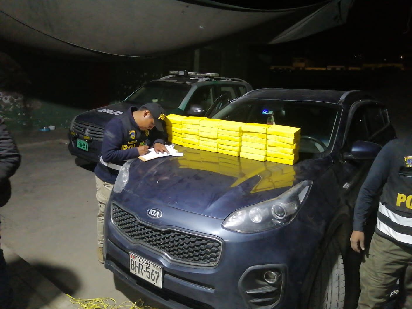 La Fiscalía investiga al conductor por el presunto delito de tráfico ilícito de drogas. (Foto: Difusión)