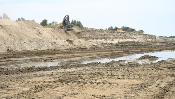 Trabajos de descolmatación del río Piura tiene un avance de tan solo 12% a un mes de la llegada del FEN
