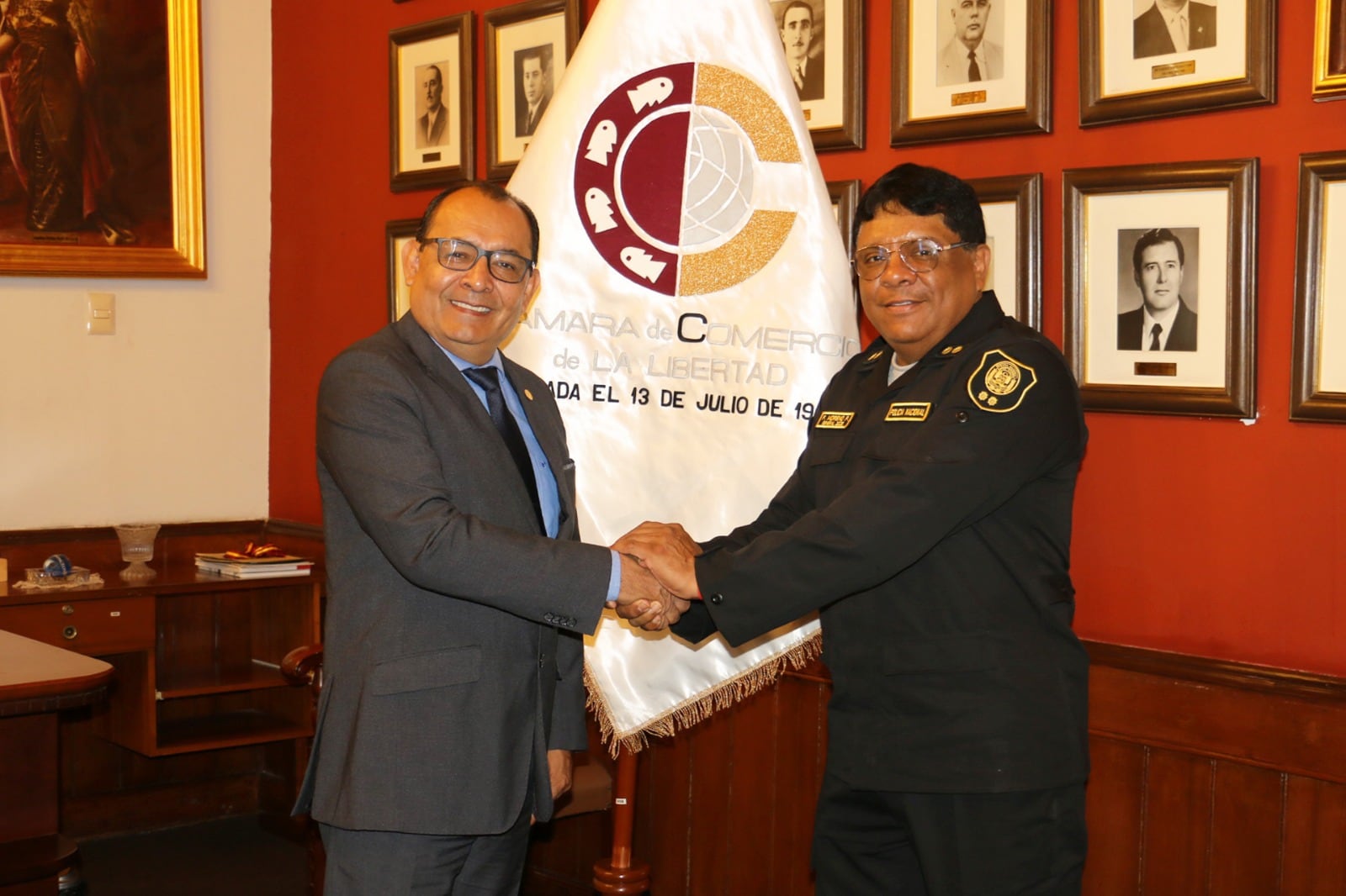 Presidente de la Cámara de Comercio de La Libertad se reunió con el jefe de la Región Policial.