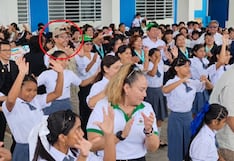 Ministro de Salud se pone a bailar en Piura, región que lidera los casos de dengue