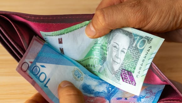 Según un estudio, el 62% de peruanos recurrió a un préstamo para poder cubrir gastos familiares.