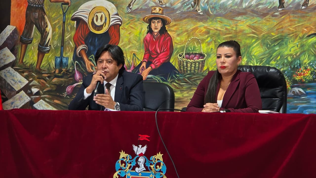 Aumentan sueldo a funcionarios de la Municipalidad de Arequipa hasta en S/ 2 mil (Foto: Yunzu Pariapaza/@photo.gec)