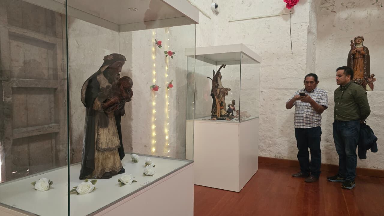 Exposición de arte popular dedicada a Santa Rosa de Lima en el Monasterio de Santa Catalina de Arequipa. Foto: GEC.