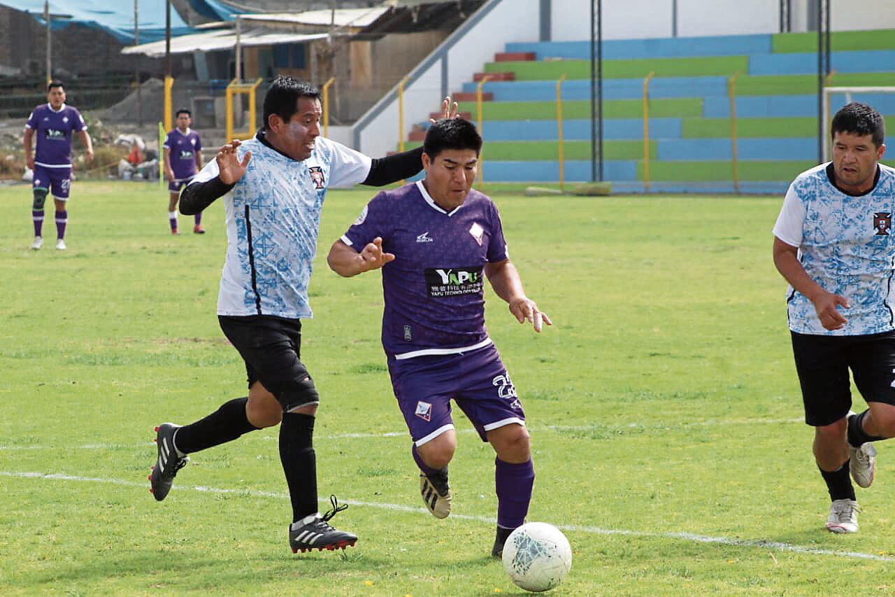El primer partido de torneo Senior, Máster y Super se jugó en Socabaya (Arequipa). Foto: GEC.