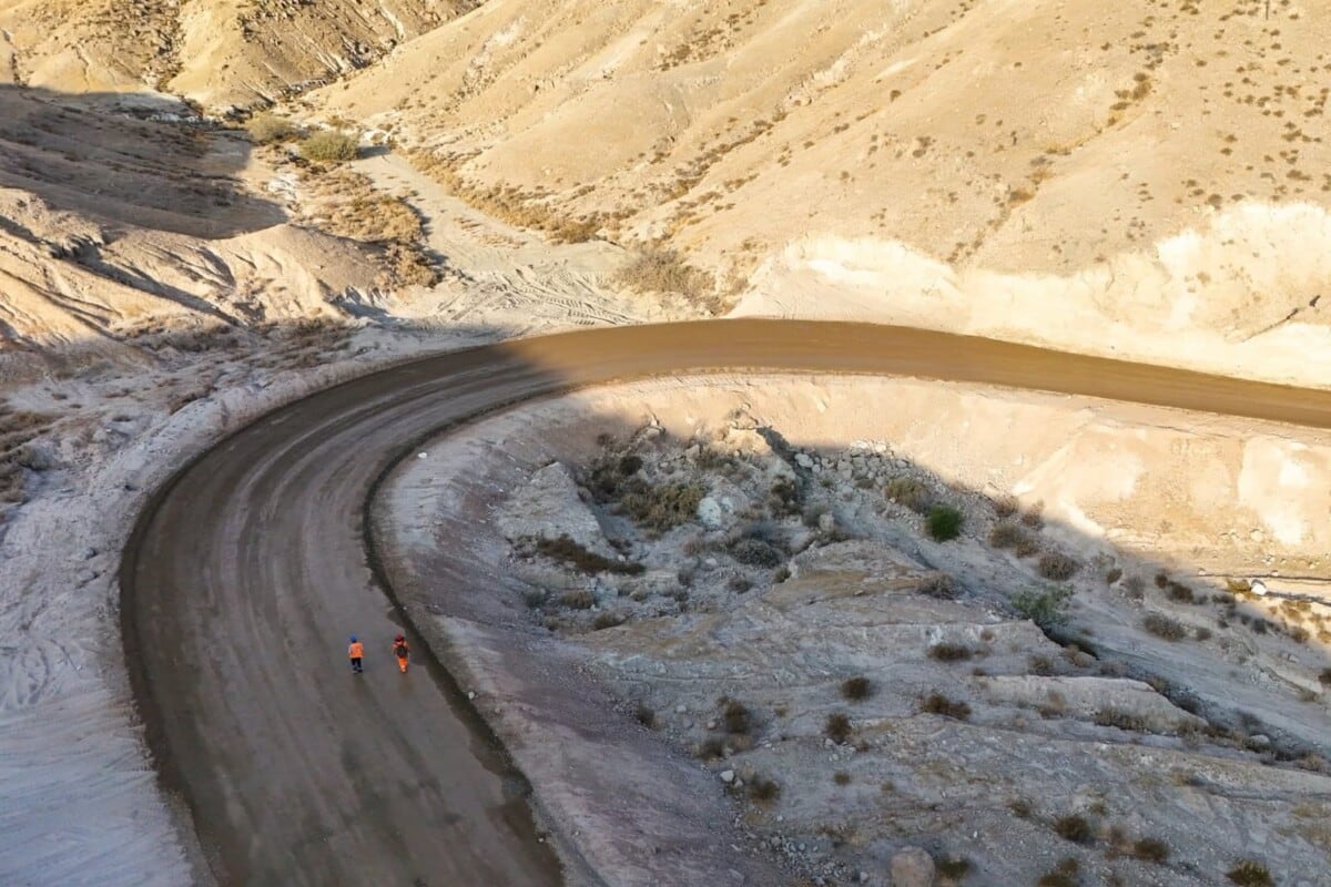 Carretera Majes-Lluta-Huambo, en Caylloma, presenta un avance físico del 36%. Foto: Contraloría.