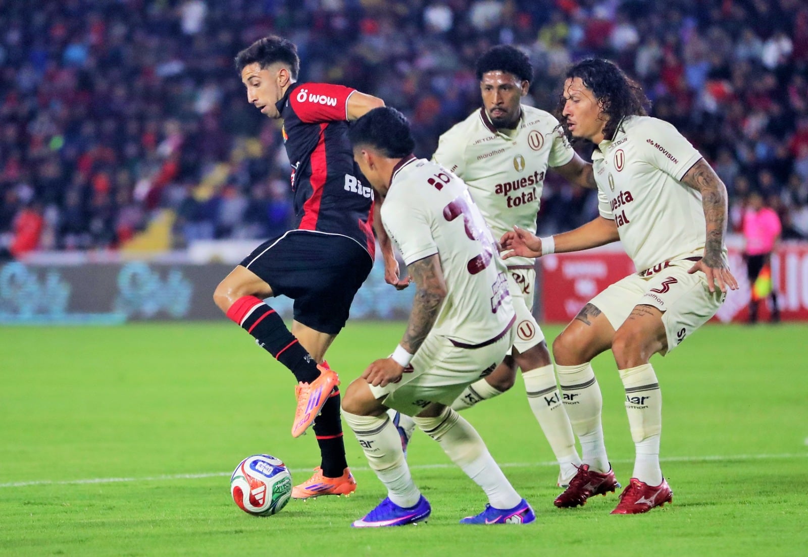 Partido del FBC Melgar que venció 2-1 a Universitario, por la fecha 11 del torneo Apertura de la Liga 1 2026. (Foto: Omar Cruz/@photo.gec)