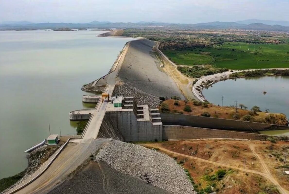 Represa de Poechos se queda sin agua