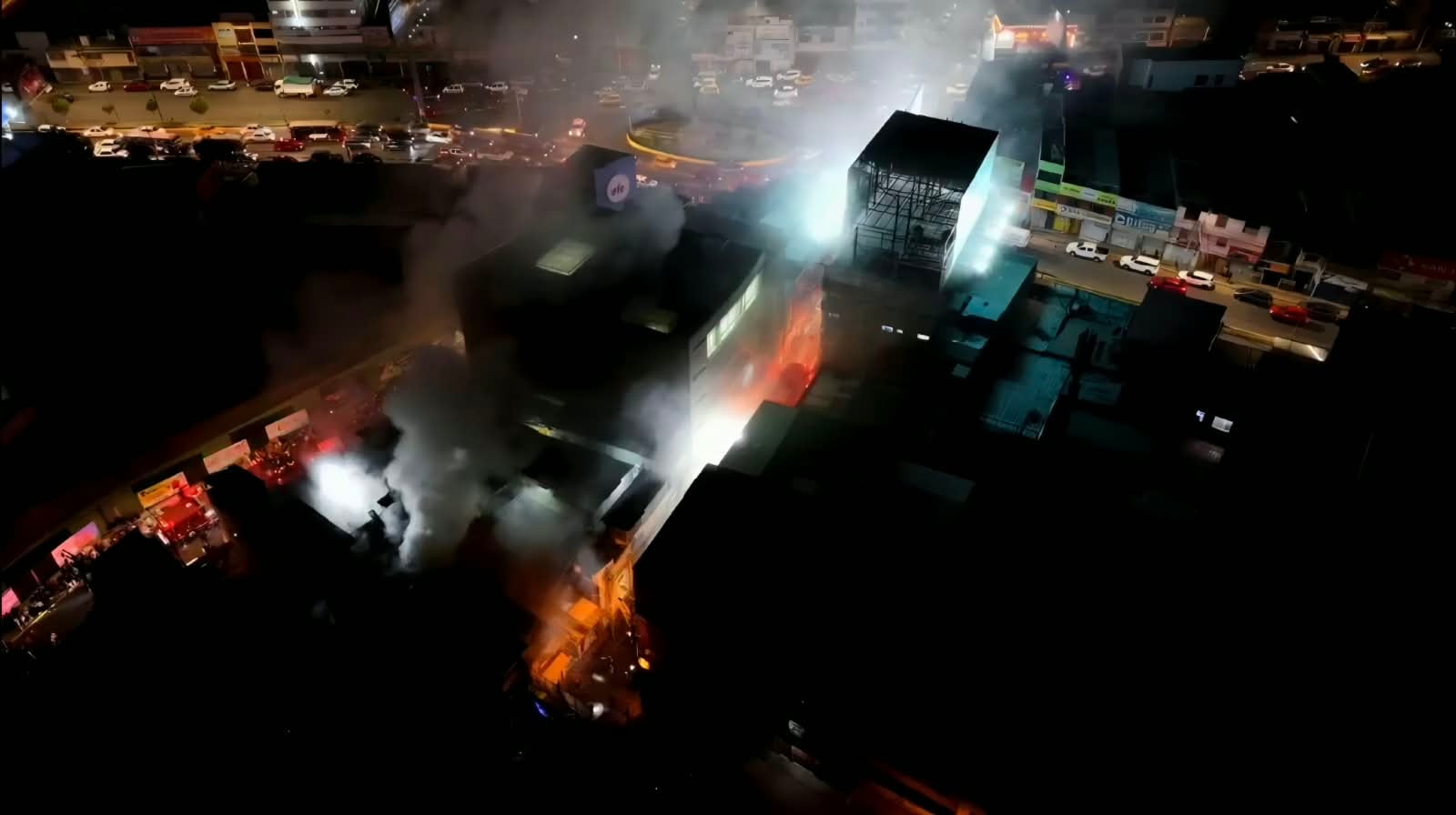 Arequipa: incendio destruyó tiendas construidas en zona prohibida entre Edypime y Don Manuel