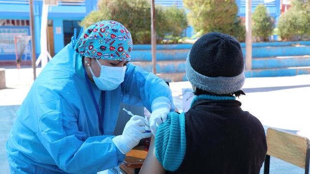 Se reactivó el proceso de vacunación en Puno y Juliaca