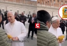 Papa León XIV recibe chifles piuranos en la Plaza de San Pedro y sorprende a fieles en plena audiencia