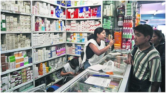 Temen por posible incremento de precios de medicamentos tras compra de cadena de farmacias