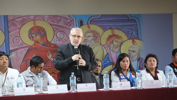 Monseñor presenta las actividades por la festividad de la Virgen de Chapi. (Foto: GEC)