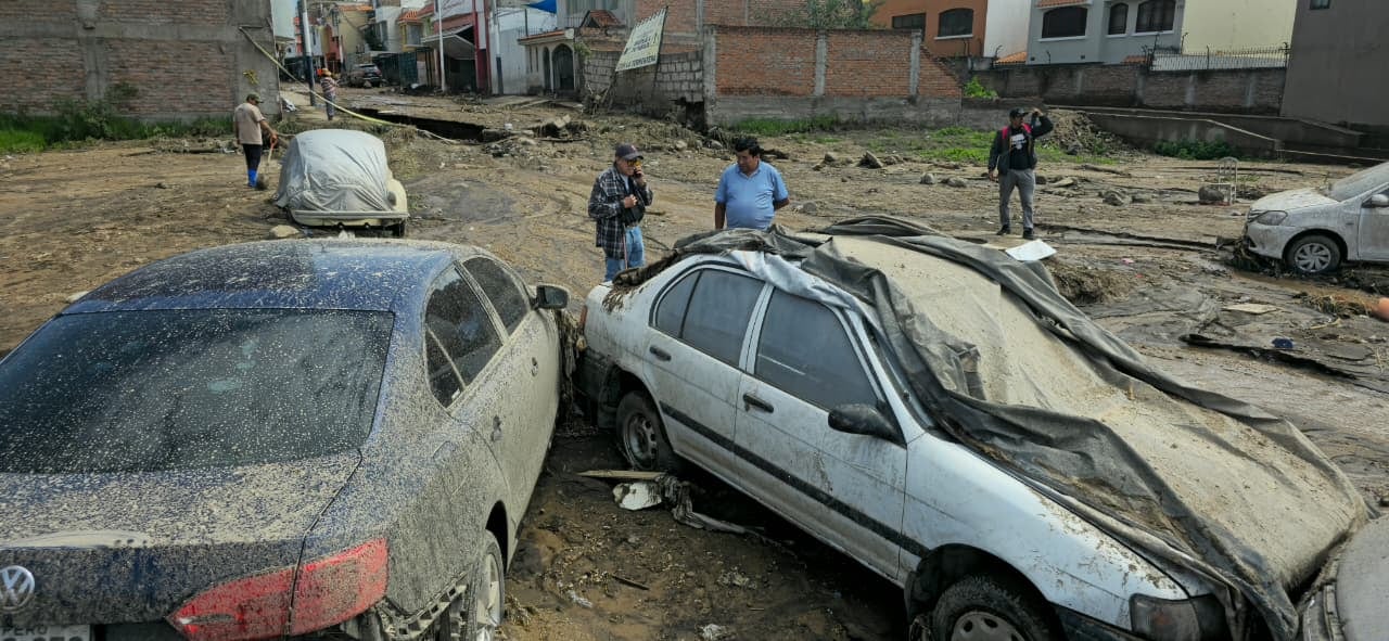 Lluvias dejaron graves daños en la urbanización Buena Vista, en Yanahuara. (Foto: Omar Cruz/@photo.gec)